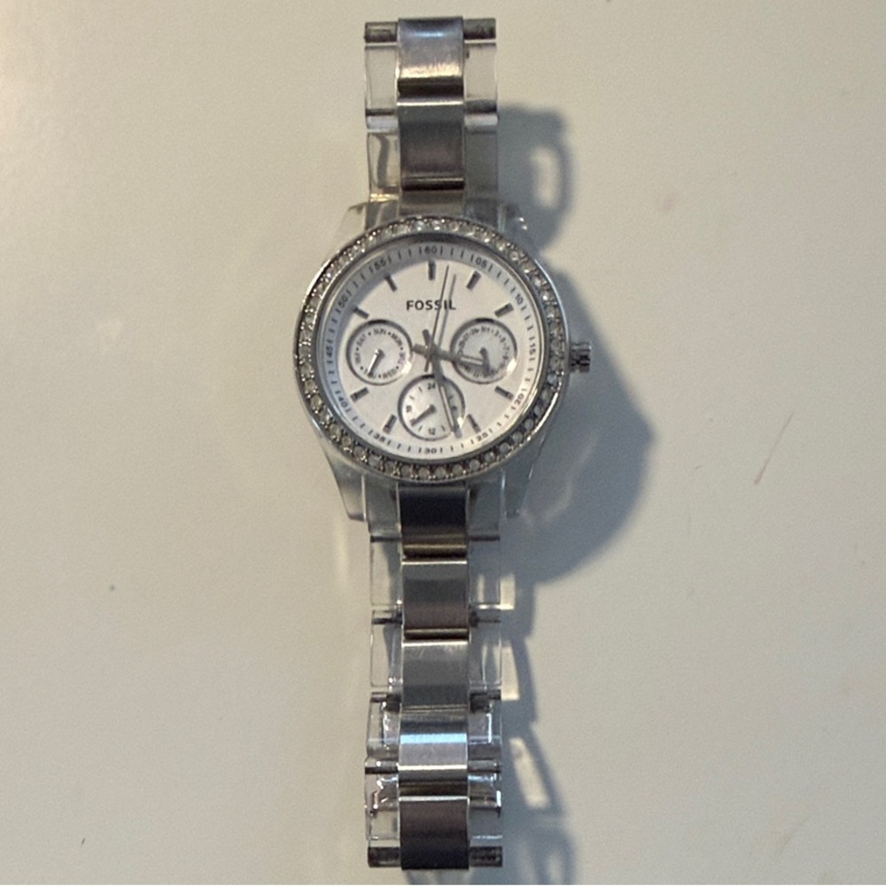 Fossil Silver Timepiece with White Face